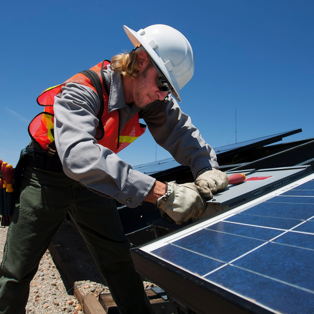Prevención de Riesgos Profesionales y Seguridad en el Montaje de Instalaciones Solares